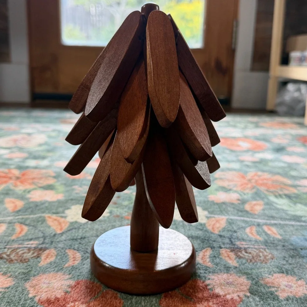 Wooden Stackable Christmas Tree Trivets Tabletop Decor Brown 8 Inch 5 Piece Set